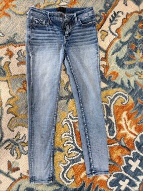 Buckle Black Light Blue Women's Skinny Jeans